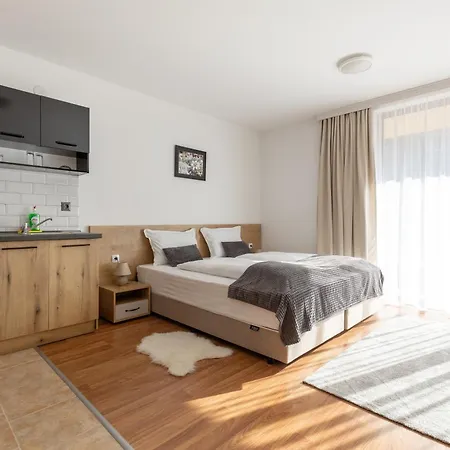 Апартамент Pirin Sense Complex